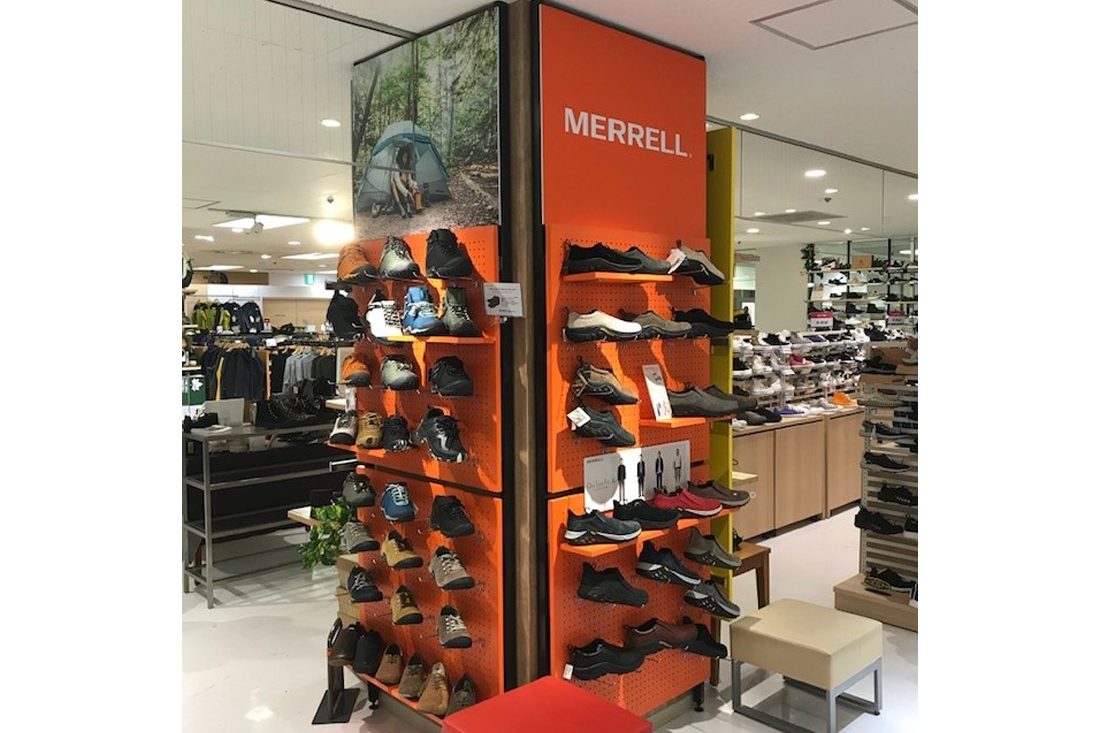 MERRELL マリオ錦糸町ディスプレイ01