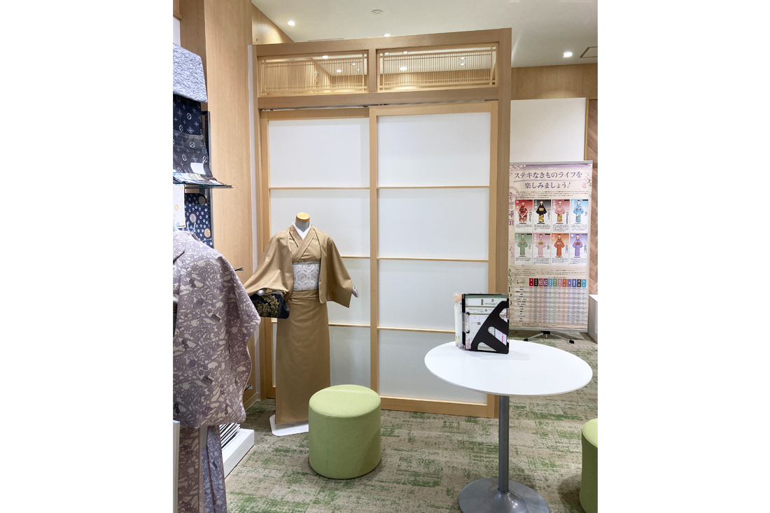 HANAGOROMO イオンモール須坂05