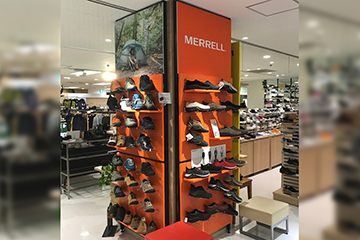 MERRELL マリオ錦糸町ディスプレイ